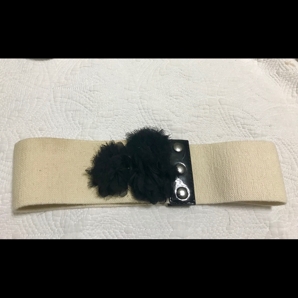 Betsy Johnson Stretchable/Garter belt